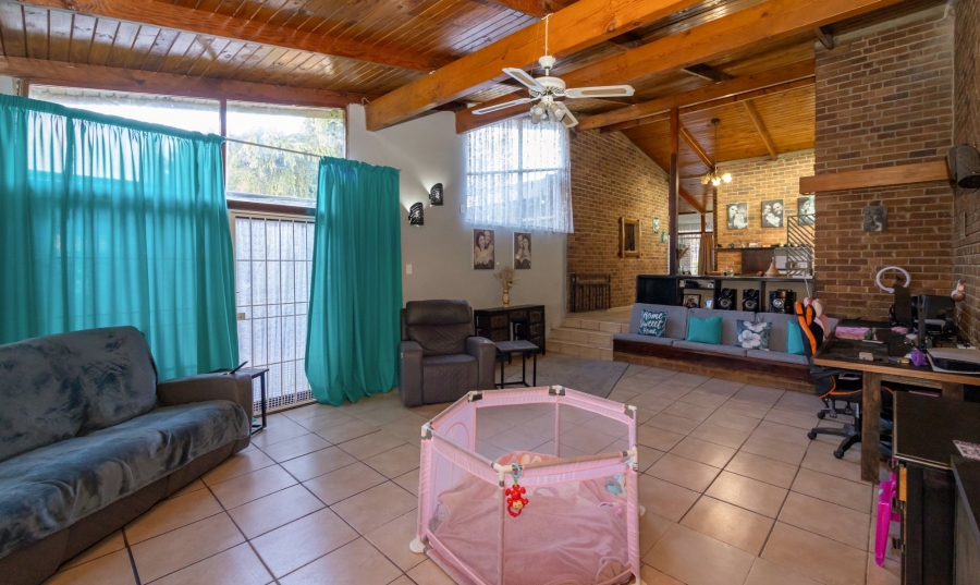 3 Bedroom Property for Sale in Wilgenhof Free State